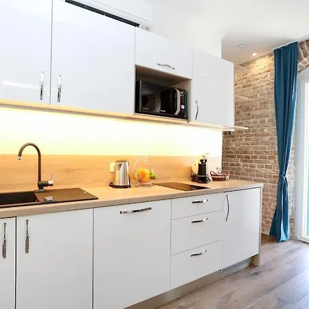 Monfrina 1, Luxury Old Town Near Appartement *