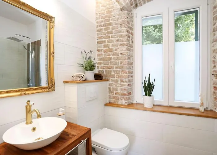 Apartamento Monfrina 1, Luxury Old Town Near *