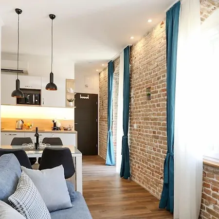 Monfrina 1, Luxury Old Town Near Apartment