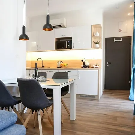 Monfrina 1, Luxury Old Town Near Apartment