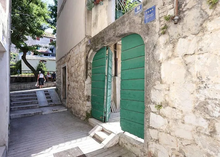 Appartement Monfrina 1, Luxury Old Town Near Split