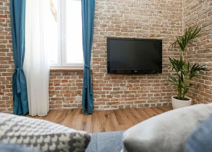 Monfrina 1, Luxury Old Town Near