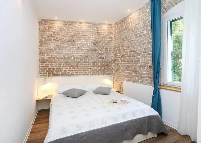 Monfrina 1, Luxury Old Town Near Appartement